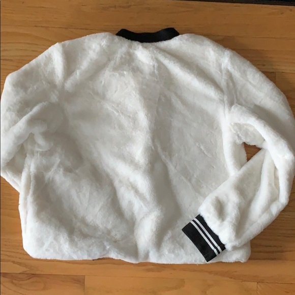 Disney Mickey Mouse faux fur bomber jacket - Picture 8 of 10